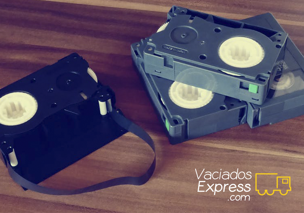 Cómo deshacerte de trastos viejos de tu vivienda vaciados de casas express