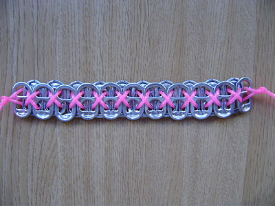 Pulseras recicladas con anillas de refresco Pulseras recicladas con anillas de refresco