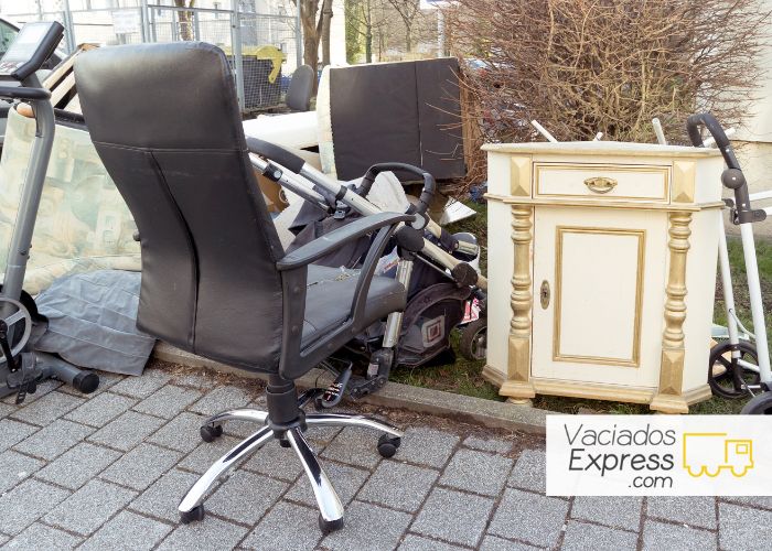 Cómo deshacerse de muebles viejos